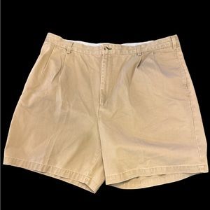 2 Pair Tommy‎ Hilfiger Shorts Khaki and White Size 42 Excellent Condition